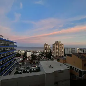 Cascada Carihuela Sun & 1 , Torremolinos España